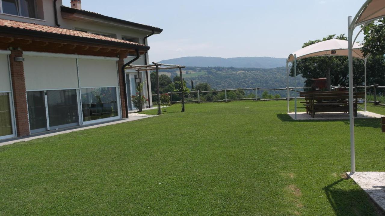 Agriturismo Fattoria Monte Baldo Vista Lago Villa Caprino Veronese Exterior photo