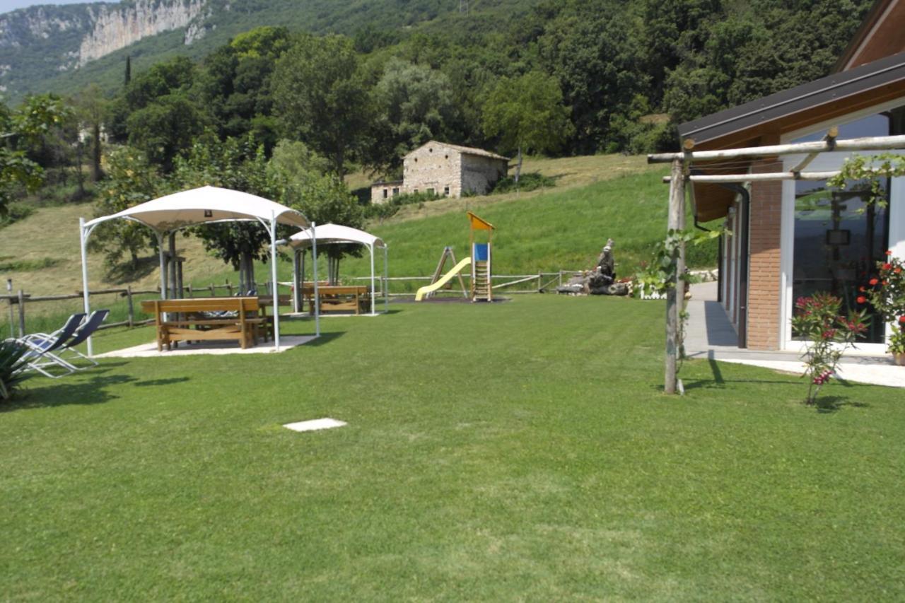 Agriturismo Fattoria Monte Baldo Vista Lago Villa Caprino Veronese Exterior photo